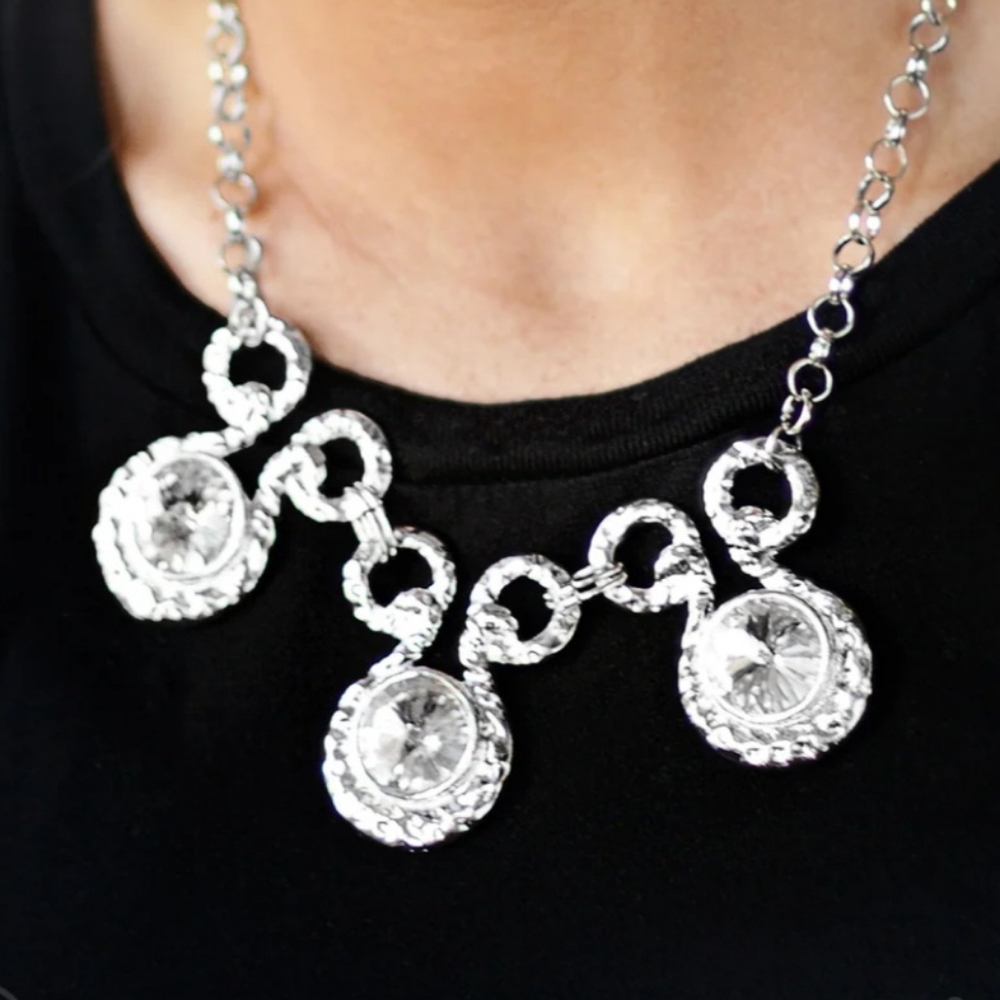 Women's Necklace Triple Silver Tone Faux Rhinestones Size 9‎ Inches